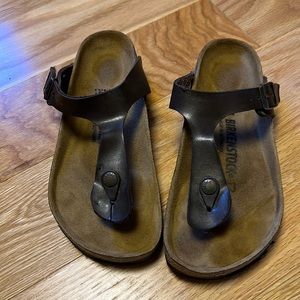 Birkenstock re-soled Gizeh Metallic Brown sandals